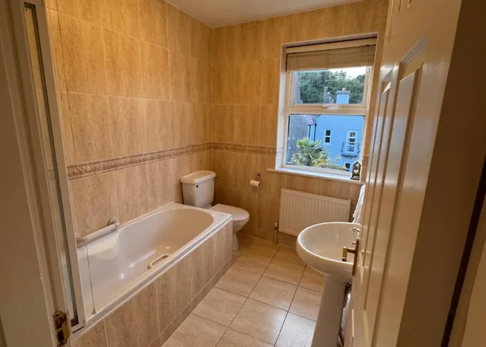 Modern In The Heart Of Village *